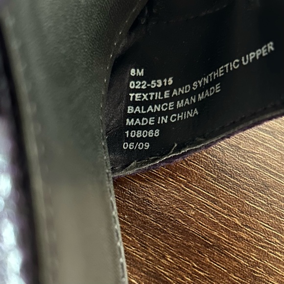 Fergalicious purple heels size 8M - Picture 3 of 6